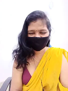 Lucky-Deepthi live sex cam
