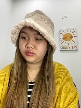 Almira6868 live sex cam