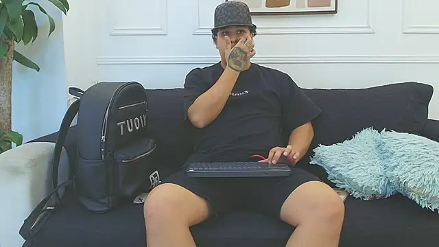 Naim_Bennetsex live sex cam