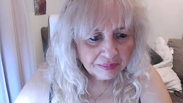 SusiLifeXXX live sex cam