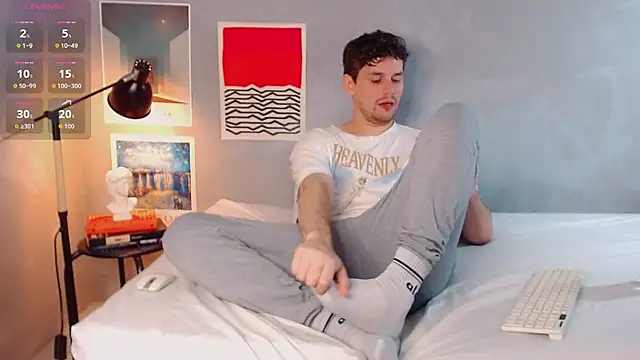 Elio555 live sex cam