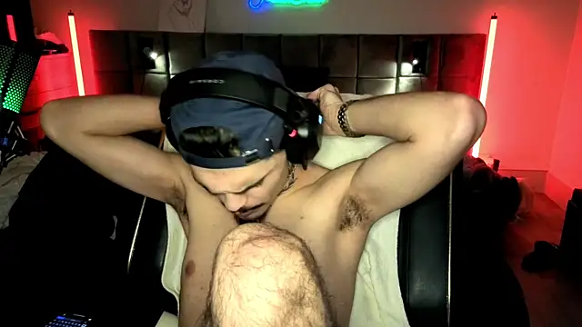 JordanShow live sex cam