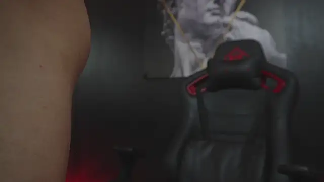 JacksonOlsenn live sex cam