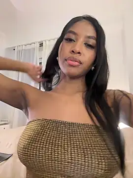 IamCrystal2 live sex cam