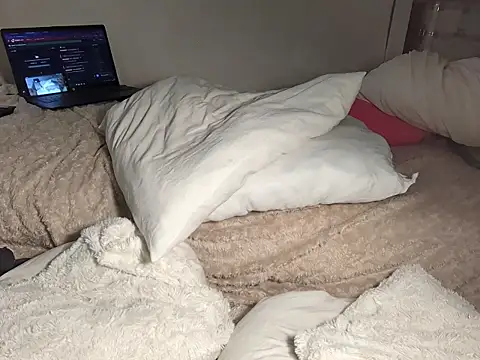 gymyagirlll live sex cam