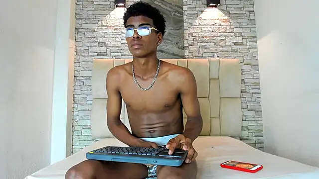 XAVI_LEE live sex cam