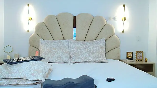 Meghanparker1 live sex cam