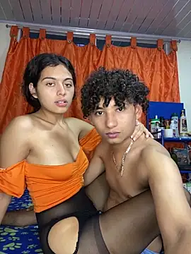 Nezuko-uWux live sex cam