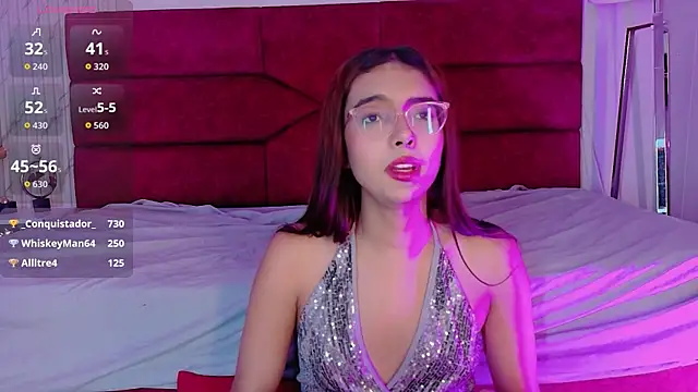 sara_saenz99 live sex cam