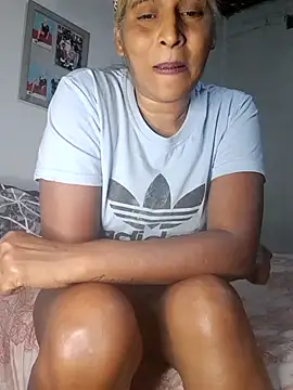 Goodgirlsue_77 live sex cam