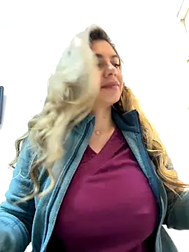 alicee16 live sex cam