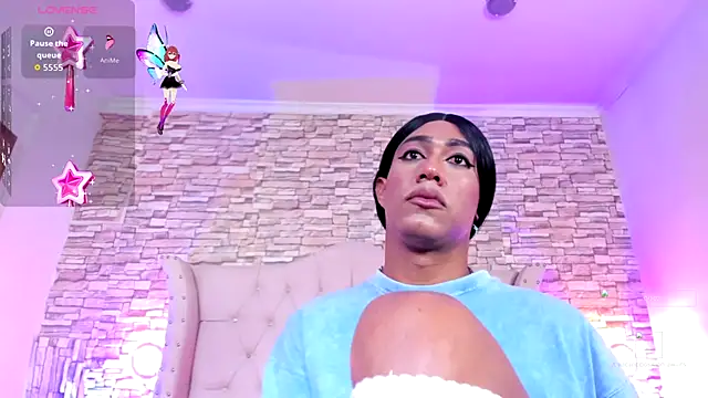 Lucia-Horny24 live sex cam