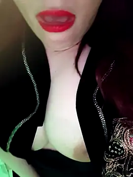 Virginass2000 live sex cam