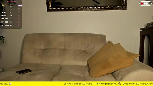 Nicholasrodrii live sex cam