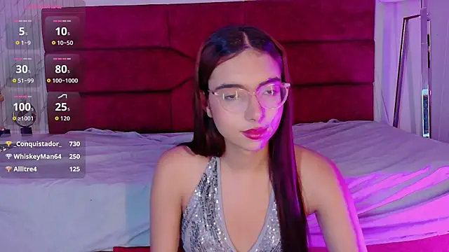 sara_saenz99 live sex cam