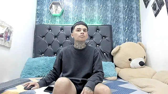 exotic_hot_couple live sex cam