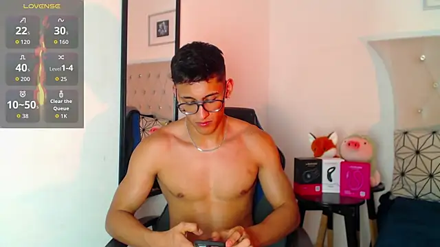 SalvadorFit live sex cam