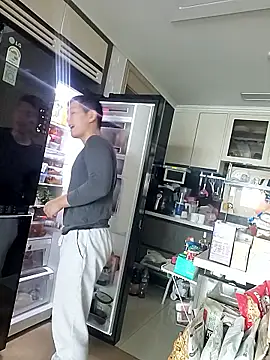 Woonee1680 live sex cam