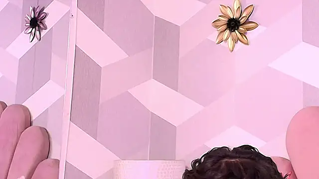 KylieMonnett live sex cam