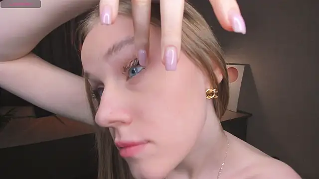 OdellaFrake live sex cam