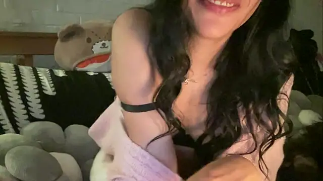 kaithra live sex cam