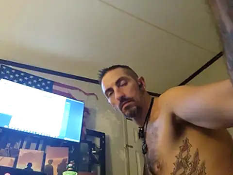 Bi_curious86 live sex cam