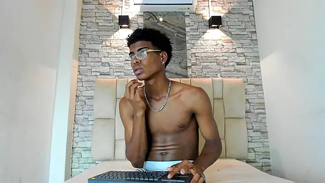 XAVI_LEE live sex cam