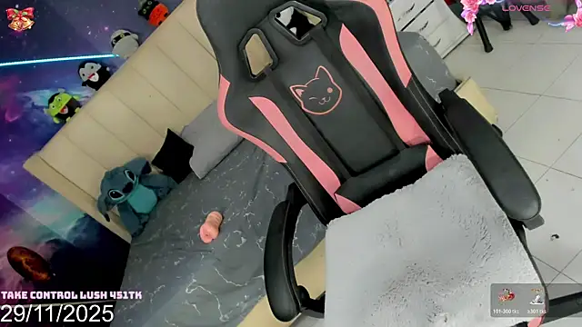 Nella_Dolls live sex cam