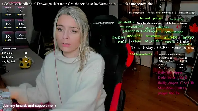 Lisaonthemoon live sex cam