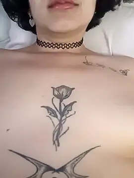 ConeNella live sex cam