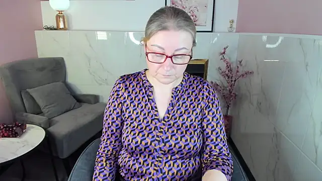 AlexandraKind live sex cam