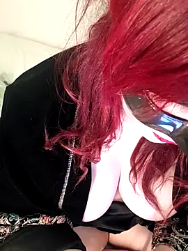 Virginass2000 live sex cam