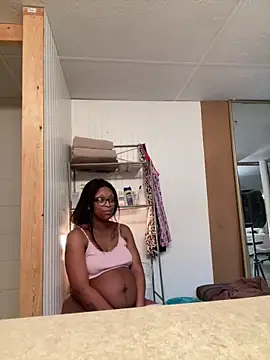 KLoveeee live sex cam