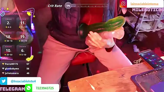 LaInsaciableIntensa live sex cam