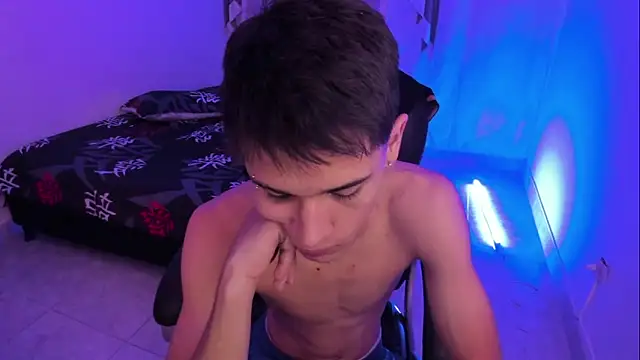 Aron_Boyy live sex cam