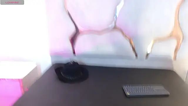 kaelwolf_tay live sex cam