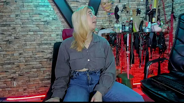 Liltildeman_moon live sex cam