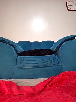 SquirtQueen222 live sex cam