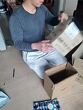 Woonee1680 live sex cam