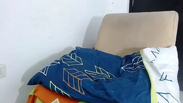 LATINMONSTER26CM live sex cam