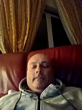 Alexis_Bull live sex cam