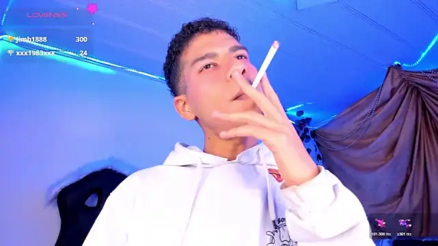 Ethan_Boyy live sex cam