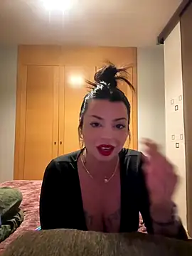 Noeliagglow live sex cam