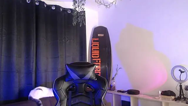 lizzy-c-e-e live sex cam