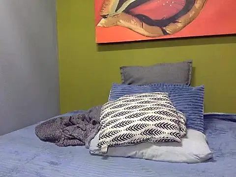 GoldenPussyXOXO live sex cam