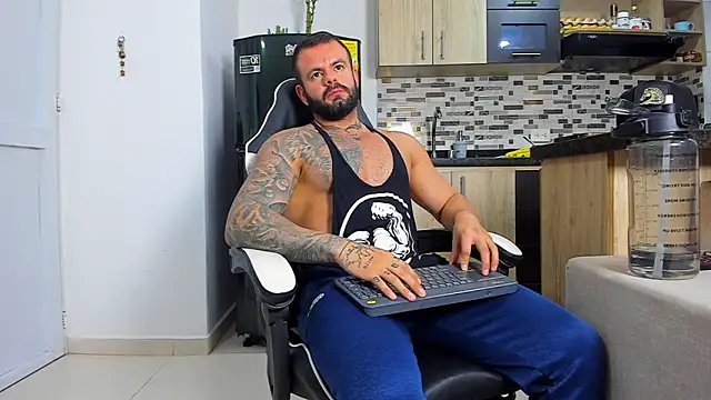 Johnnygrayson1 live sex cam