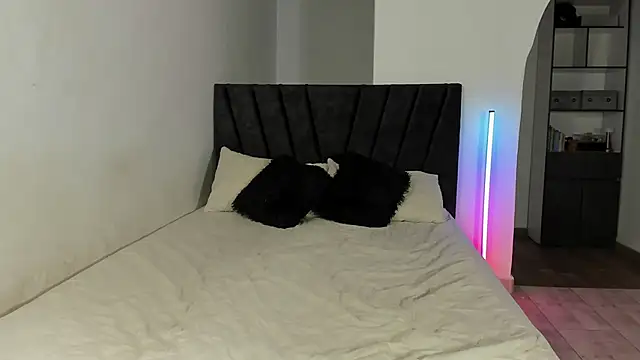 Alanna_House1 live sex cam