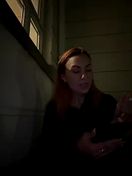 pervimilf live sex cam