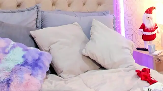 SuccubusDolly live sex cam