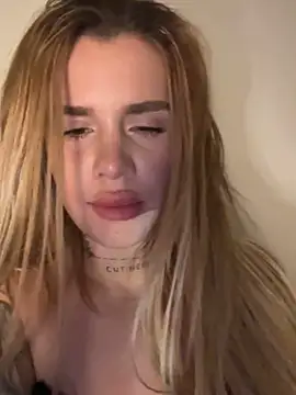 EmiliaCatalina live sex cam